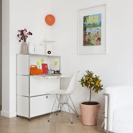 Lovely Parisian Flat In Montmartre *